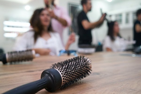 Salon de coiffure à Biarritz : un changement de look réussi