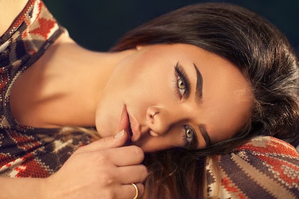 Comment se maquiller selon la forme de son visage?